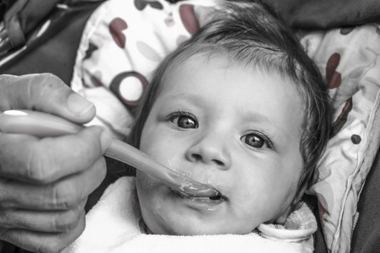 4 Mistakes to Avoid When Starting Solids